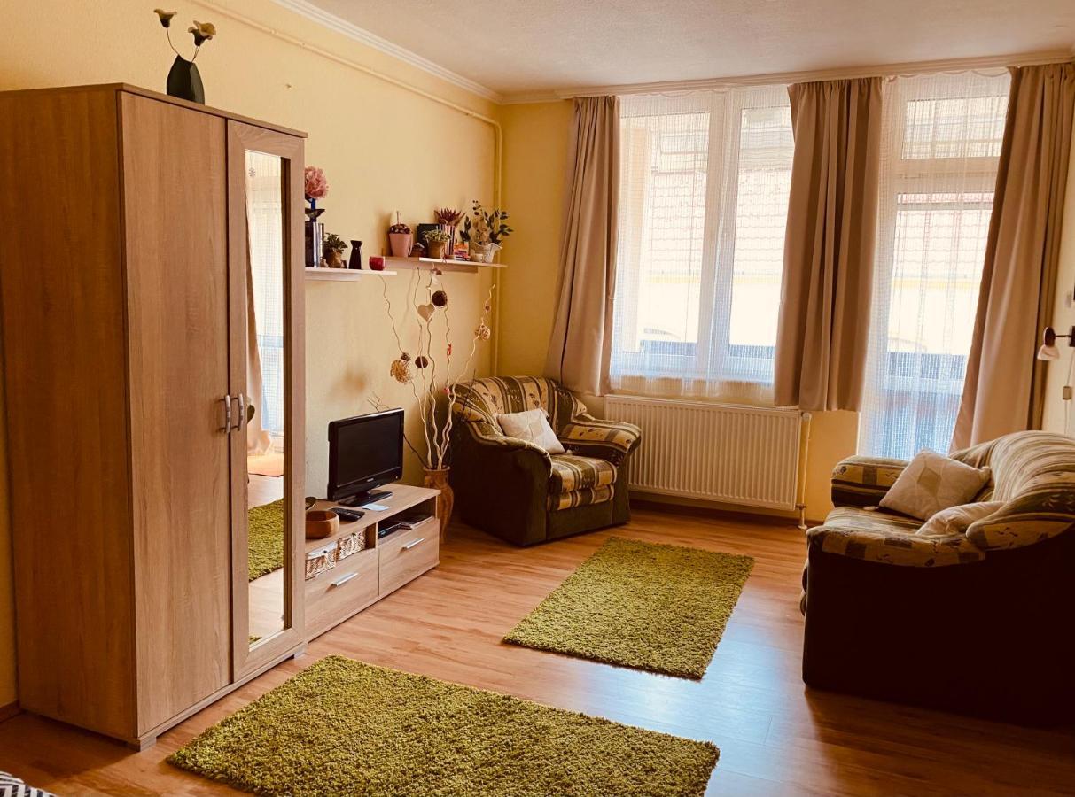 Victoria Apartman Eger Bagian luar foto