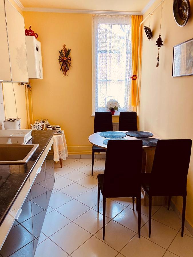 Victoria Apartman Eger Bagian luar foto
