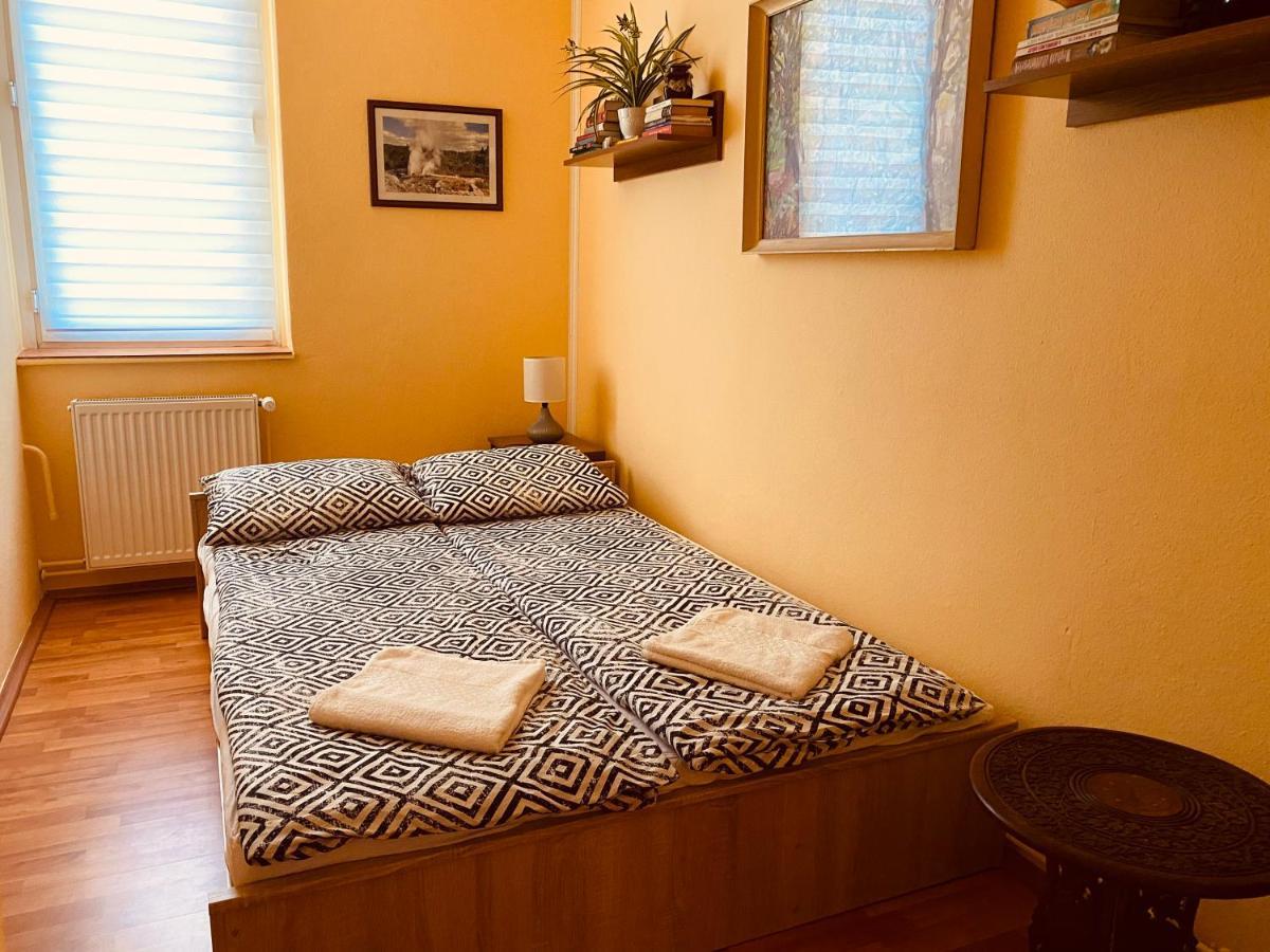 Victoria Apartman Eger Bagian luar foto